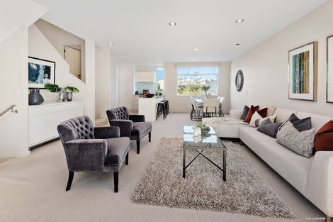 Photo of property in 9/4 Campbell Road, Takapuna, Auckland, 0622