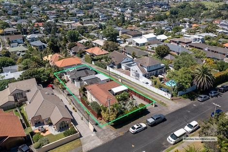 Photo of property in 2/22 Onepoto Road, Hauraki, Auckland, 0622