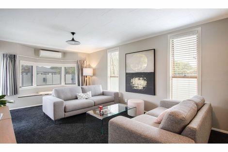 Photo of property in 504 Grove Road, Mayfair, Hastings, 4122