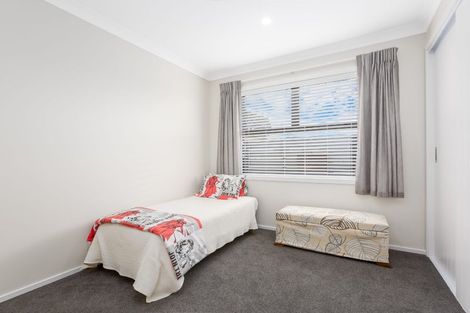 Photo of property in 3 Kaiaho Close, Aotea, Porirua, 5024