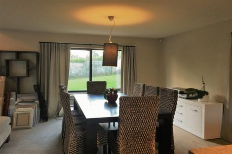 Photo of property in 23 Kittiwake Drive, Schnapper Rock, Auckland, 0632
