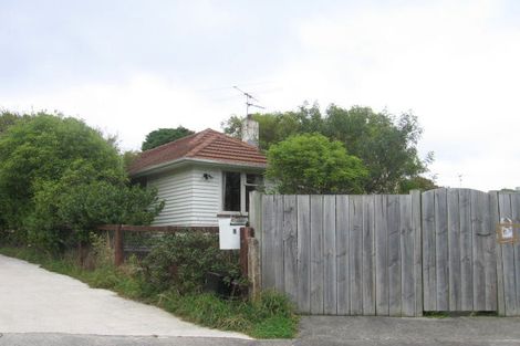 Photo of property in 6 Morgan Place, Tawa, Wellington, 5028