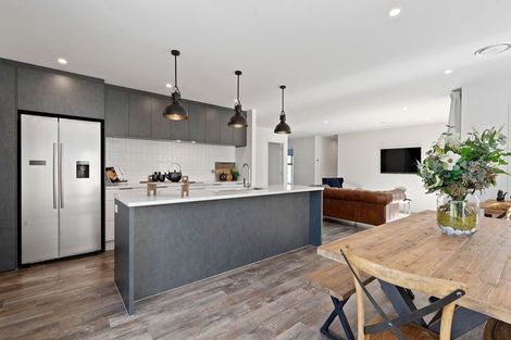 Photo of property in 255 Parklands Avenue, Bell Block, New Plymouth, 4312