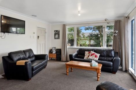 Photo of property in 42a Winchester Street, Levin, 5510