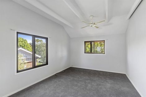 Photo of property in 1/6 Tahinga Street, Northcote, Auckland, 0627