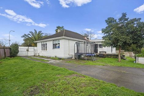 Photo of property in 17 Allenby Street, Bader, Hamilton, 3206