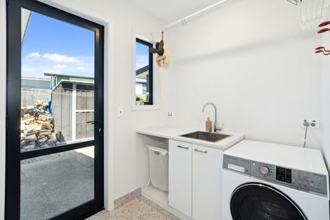 Photo of property in 9 Centre Crescent, Wanaka, 9305