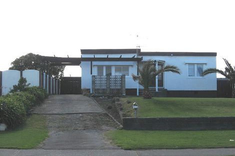 Photo of property in 42 Matai Street, Castlecliff, Whanganui, 4501