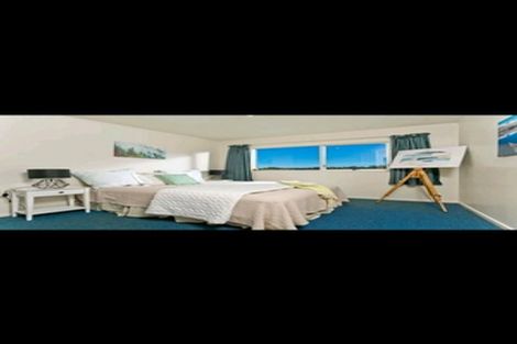 Photo of property in 85a Spinella Drive, Bayview, Auckland, 0629