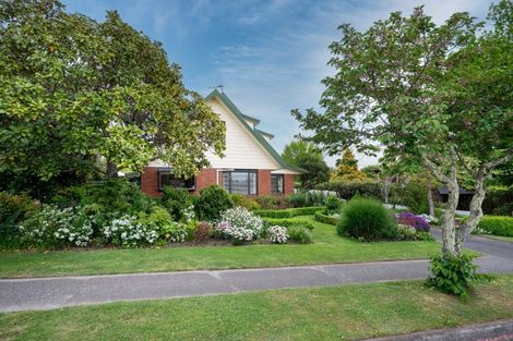 Photo of property in 32 Durham Drive, Havelock North, 4130