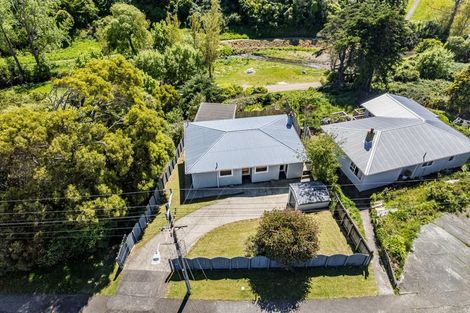 Photo of property in 77 Champion Street, Cannons Creek, Porirua, 5024