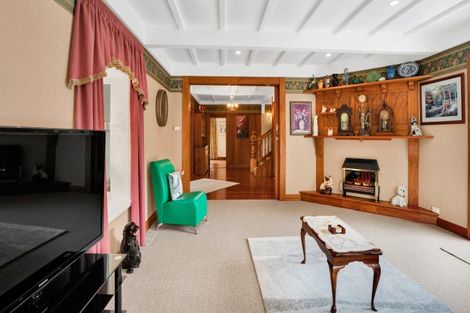 Photo of property in 49 Waihi Road, Hawera, 4610