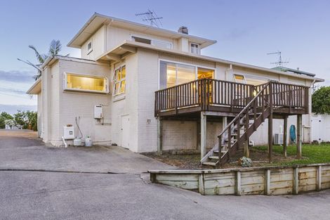 Photo of property in 107 Pah Road, Cockle Bay, Auckland, 2014