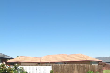 Photo of property in 64 Kintyre Drive, Broomfield, Christchurch, 8042