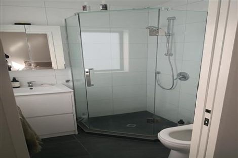 Photo of property in 21c Chippendale Crescent, Birkdale, Auckland, 0626