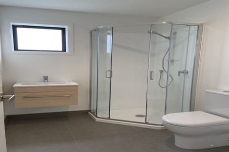 Photo of property in 1/12 Enderby Drive, Te Atatu Peninsula, Auckland, 0610