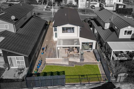 Photo of property in 31 Cavalli Road, Long Bay, Auckland, 0630