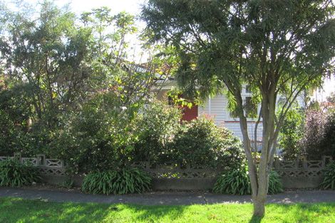 Photo of property in 21 Rumgay Street, Fairfield, Lower Hutt, 5011