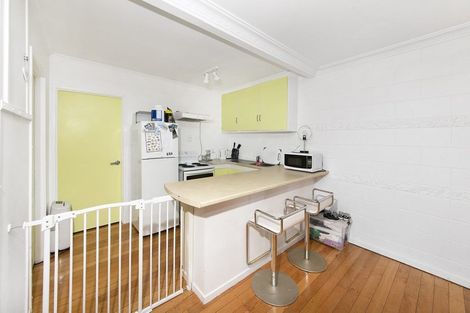 Photo of property in 3/2 Thatcher Street, Mission Bay, Auckland, 1071