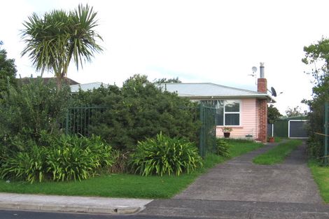 Photo of property in 716 Te Atatu Road, Te Atatu Peninsula, Auckland, 0610