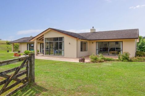 Photo of property in 44 Poynter Lane, Dairy Flat, Silverdale, 0992