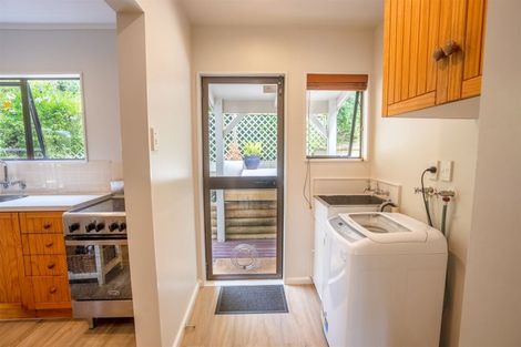 Photo of property in 36 Oak Avenue, Paremata, Porirua, 5024