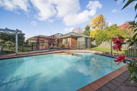 Photo of property in 6a Ashmore Drive, Frankleigh Park, New Plymouth, 4310