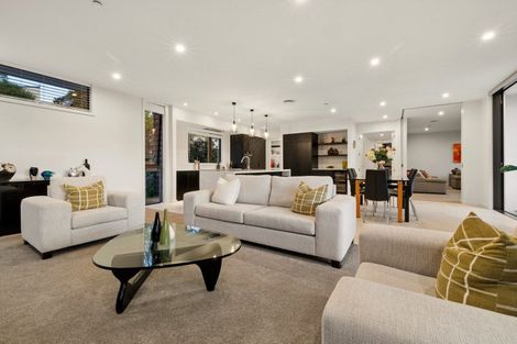 Photo of property in 29 Oscar Road, Greenhithe, Auckland, 0632