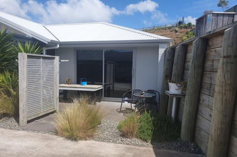 Photo of property in 17a Heta Road, Highlands Park, New Plymouth, 4312