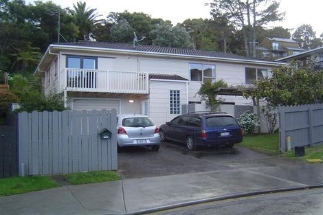 Photo of property in 28 King Richard Place, Browns Bay, Auckland, 0630