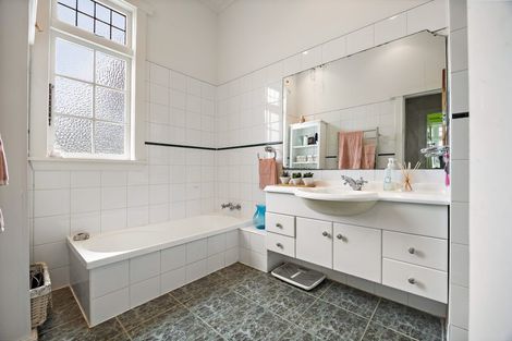 Photo of property in 4 Grant Street, Mount Albert, Auckland, 1025