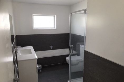 Photo of property in 6a Kirk Street, Waiuku, 2123