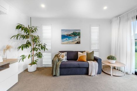 Photo of property in 16 Benjamin Place, Clevedon, Papakura, 2582