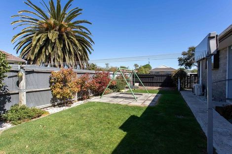 Photo of property in 1/2 Takapu Place, Bromley, Christchurch, 8062