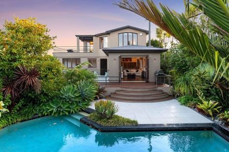 Photo of property in 1/2 Rahopara Street, Castor Bay, Auckland, 0620