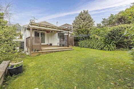 Photo of property in 61 Bell Street, Tawa, Wellington, 5028
