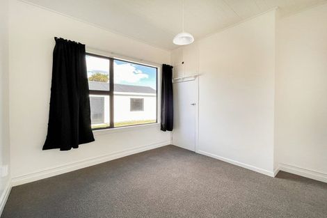 Photo of property in 4 Cross Street, Milton, 9220