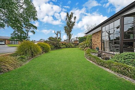 Photo of property in 11 Jessika Place, Conifer Grove, Takanini, 2112