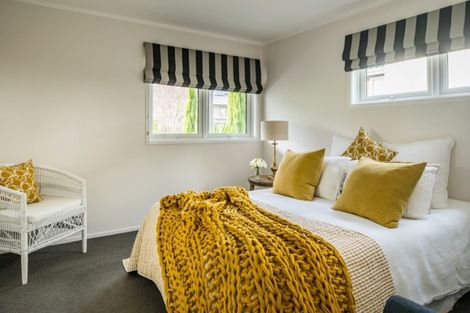 Photo of property in 52 Grays Road, Plimmerton, Porirua, 5026