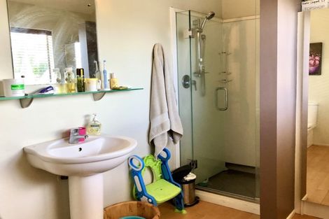 Photo of property in 1/25 Belmont Terrace, Milford, Auckland, 0620