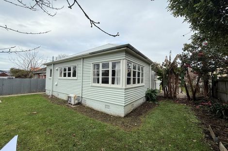 Photo of property in 72 Hamilton Avenue, Ilam, Christchurch, 8041