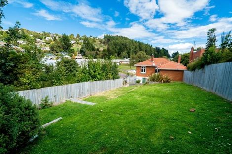 Photo of property in 16 Frasers Road, Glenross, Dunedin, 9011