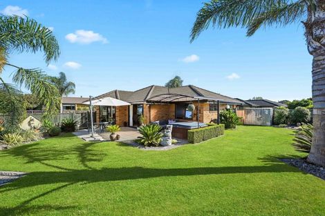 Photo of property in 35 Stoneleigh Drive, Chartwell, Hamilton, 3210