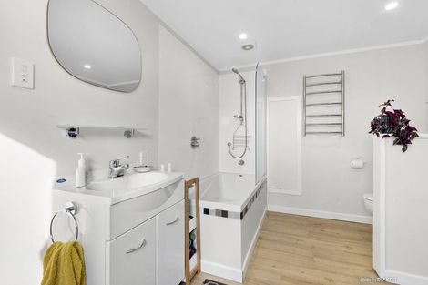 Photo of property in 10 Carlton Street, Melrose, Wellington, 6023