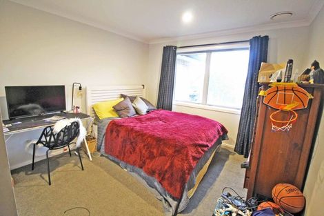 Photo of property in 12 Longbow Terrace, Flagstaff, Hamilton, 3210