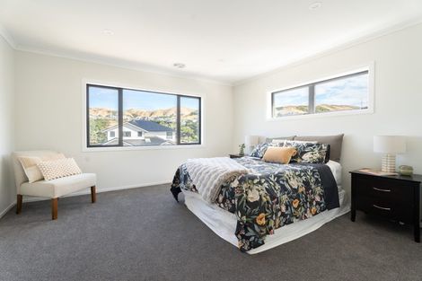 Photo of property in 29 Farnworth Terrace, Churton Park, Wellington, 6037