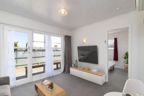 Photo of property in 2/24 Parkers Road, Tahunanui, Nelson, 7011