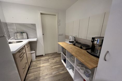 Photo of property in 1/50 La Trobe Street, Pakuranga Heights, Auckland, 2010