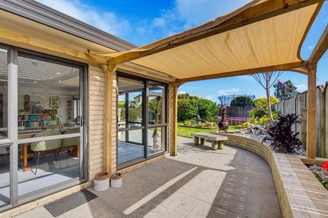 Photo of property in 166 Milne Drive, Paraparaumu, 5032