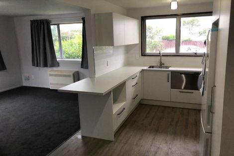 Photo of property in 12a Manuel Place, Bishopdale, Christchurch, 8053